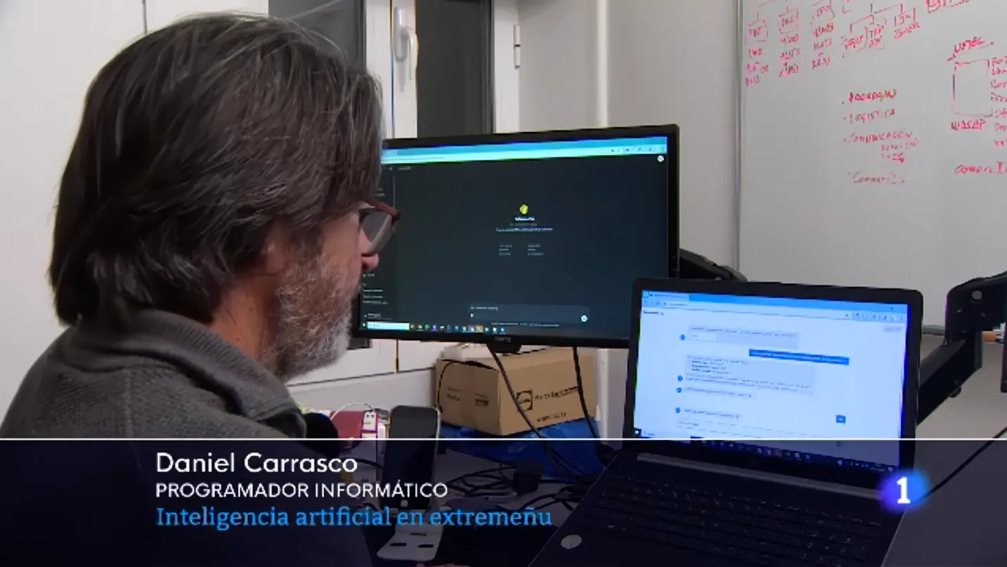 Daniel Carrasco, alumno de UDIA, crea una IA para enseñar a hablar extremeño